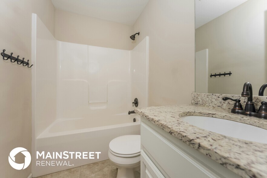 Building Photo - 425 Sunflower Dr