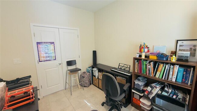 Building Photo - 5321 Amersham Ln