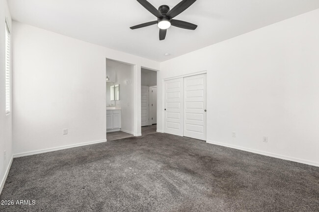 Building Photo - 25238 N 142nd Dr