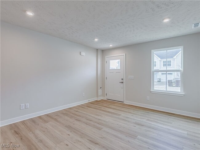 Building Photo - 1849 Shank Dr