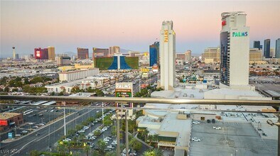 Building Photo - 4381 W Flamingo Rd