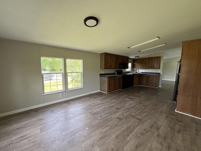 Building Photo - Available Home for Rent