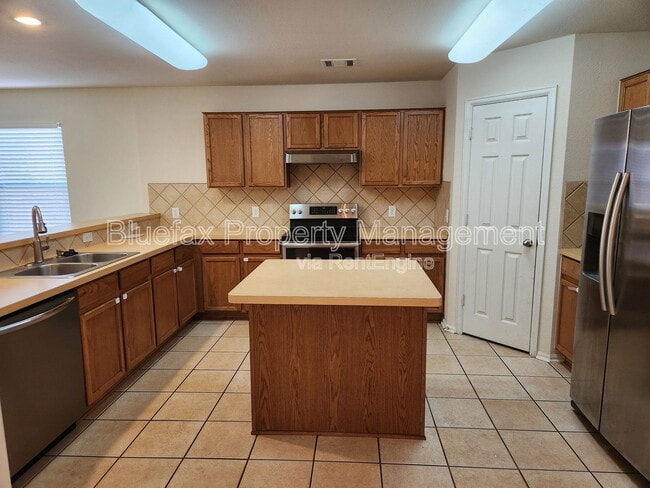 Building Photo - 943 Tisbury Pkwy