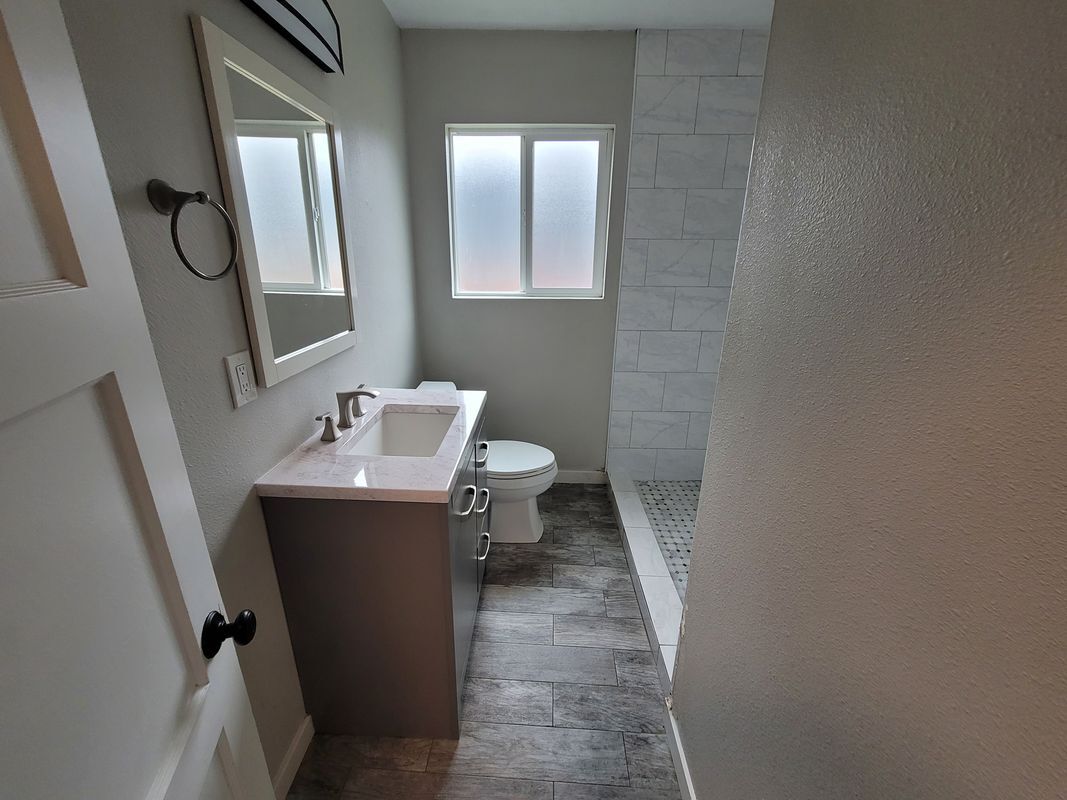 Building Photo - 380 Yolanda Ave