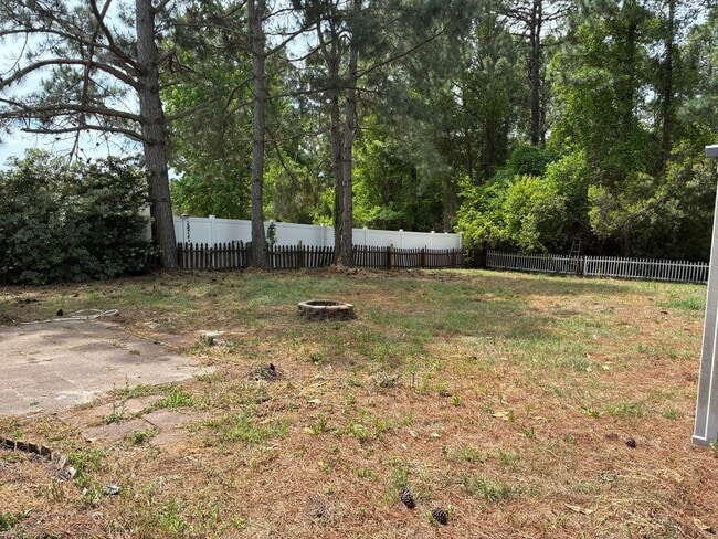 Building Photo - Southgate 3BR, 2BA home fully fenced