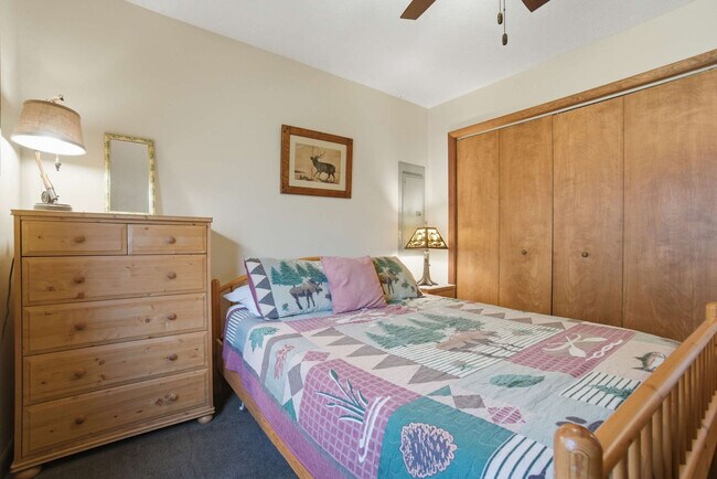 Building Photo - 610 Traci Ln