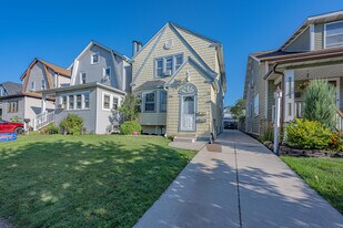 Building Photo - 118 Nassau Ave