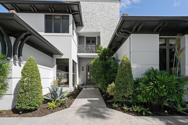 Building Photo - 720 Isle of Palms Dr