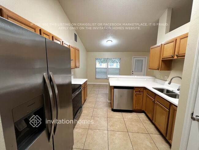 Building Photo - 1091 SW California Blvd