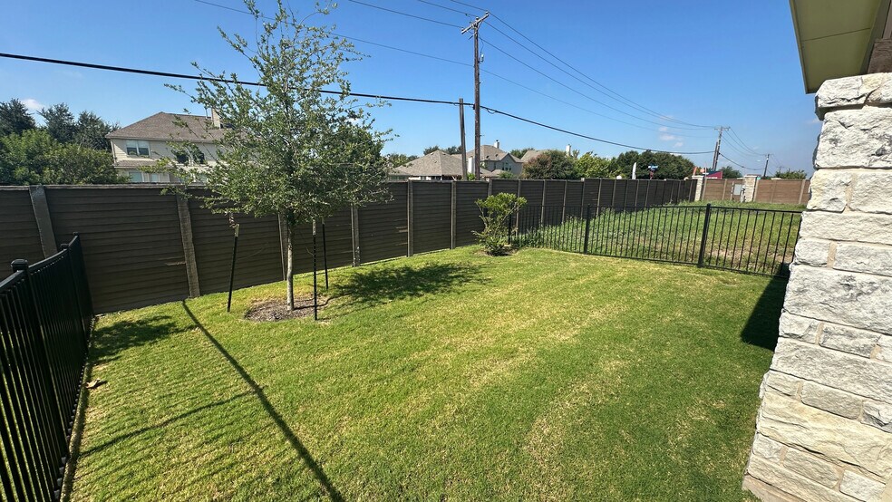 Building Photo - Room in Townhome on Cowbird Path