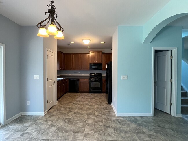 Building Photo - 292 Mayfield Dr
