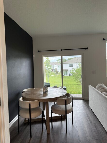 Dining area - 6206 Daerr Ridge St