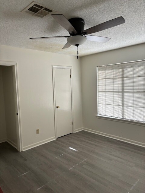 Building Photo - 124 S Beadle Rd