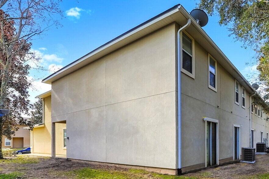 Building Photo - 7911 Melvin Rd