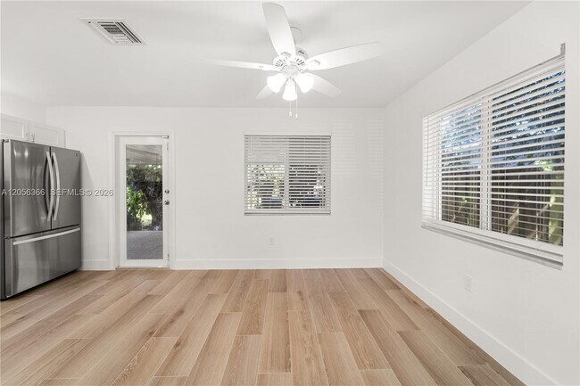Building Photo - 35 NW 49th Ave