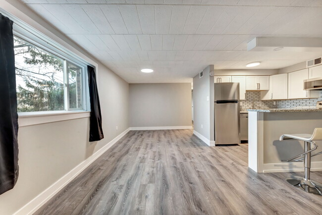 Looking into dining area - 27607 Evergreen Run