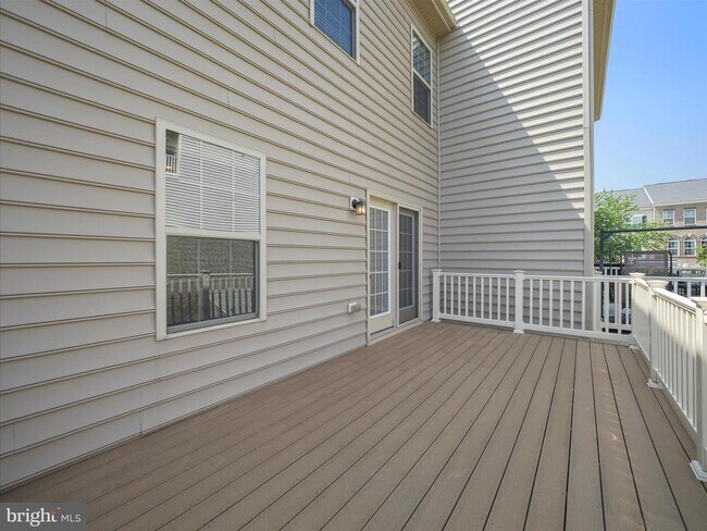 Building Photo - 5904 Leben Dr