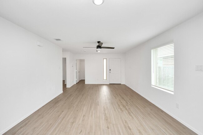 Building Photo - 4319 Palmetto Grv Ln