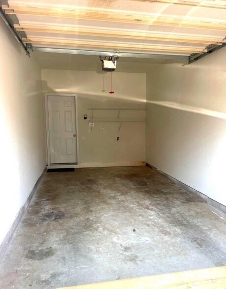 Building Photo - 9534 Walker Way