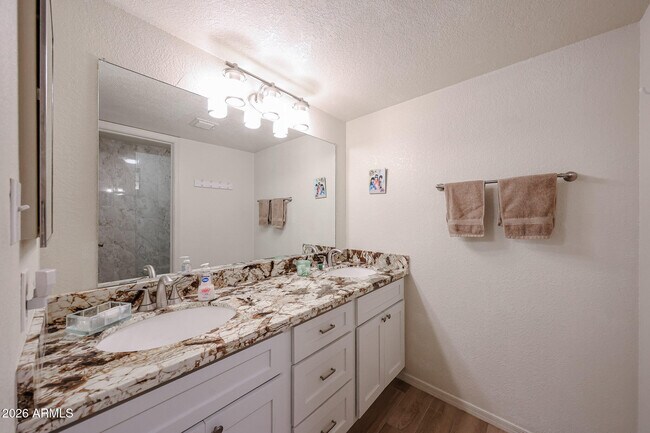 Building Photo - 9430 E Mission Ln