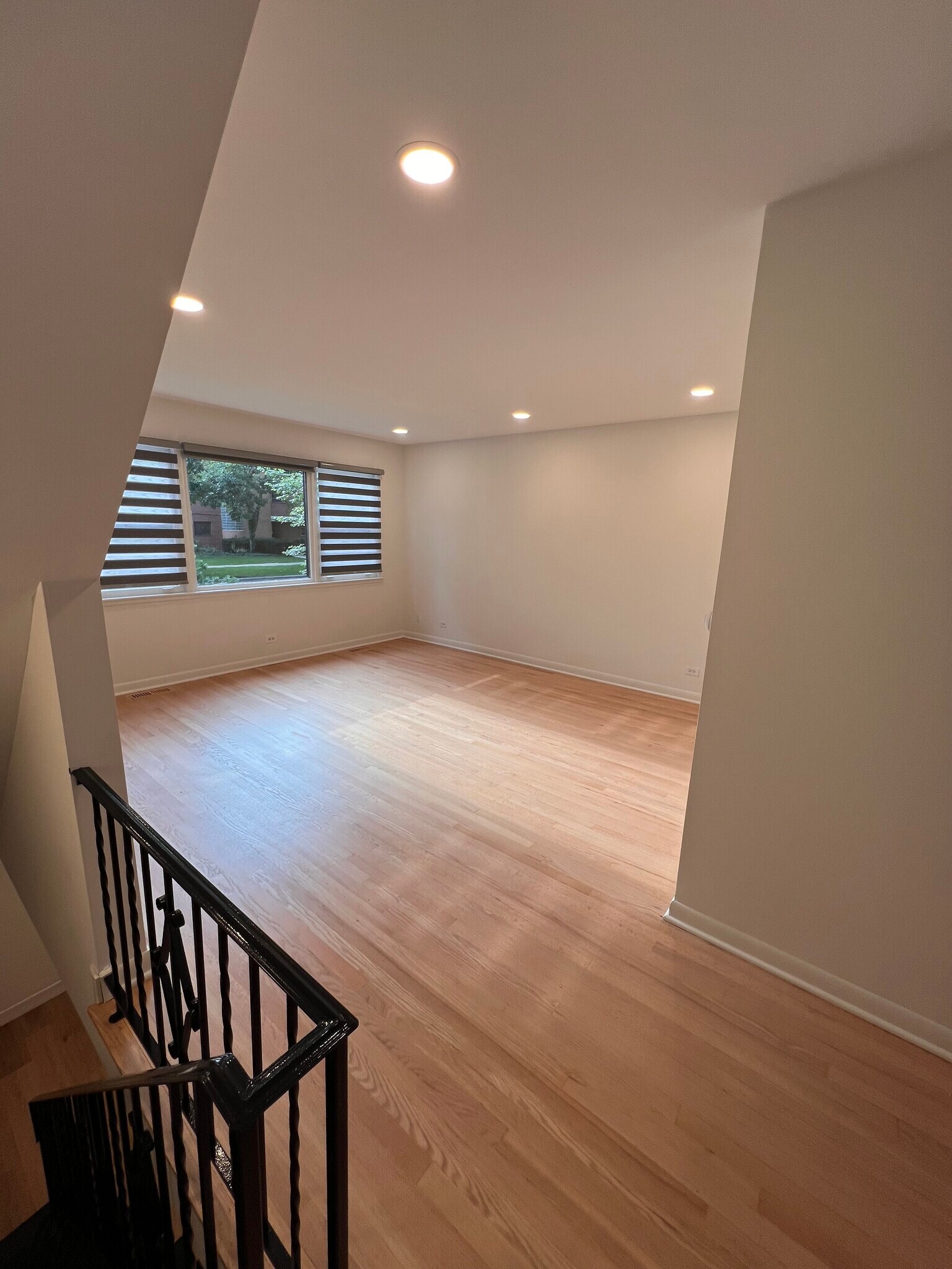 Building Photo - 103 N Clifton Ave