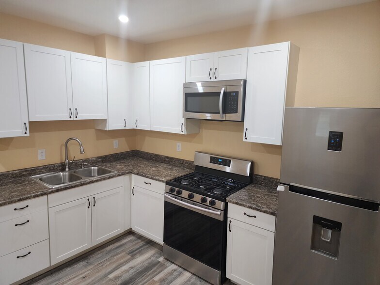 Building Photo - 509 Timber St