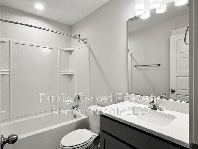 Building Photo - 201 Makemie Wy