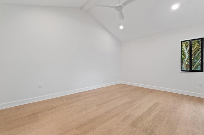 Building Photo - 139 Sand Pine Dr