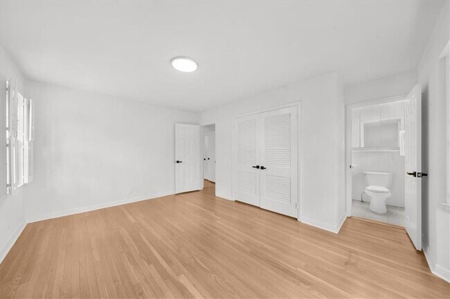 Building Photo - 4890 High Point Rd NE