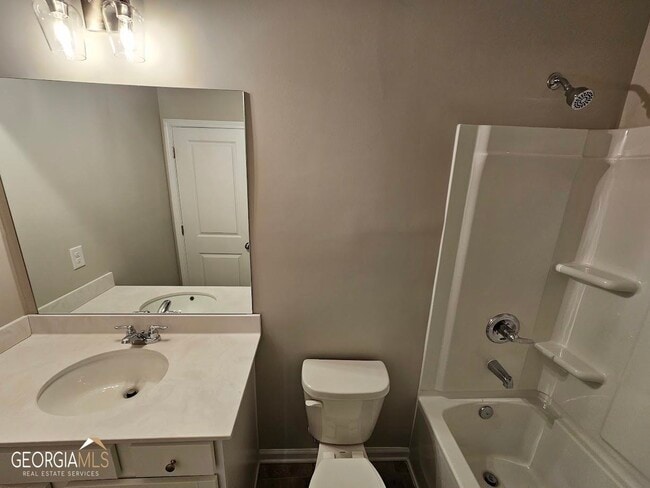 Building Photo - 6 Iron Dr