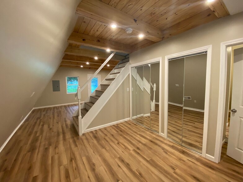 Building Photo - 71 Goose Hollow Rd