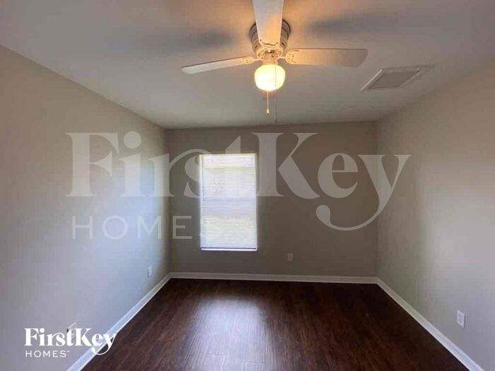 Building Photo - 1228 NW 20th Pl