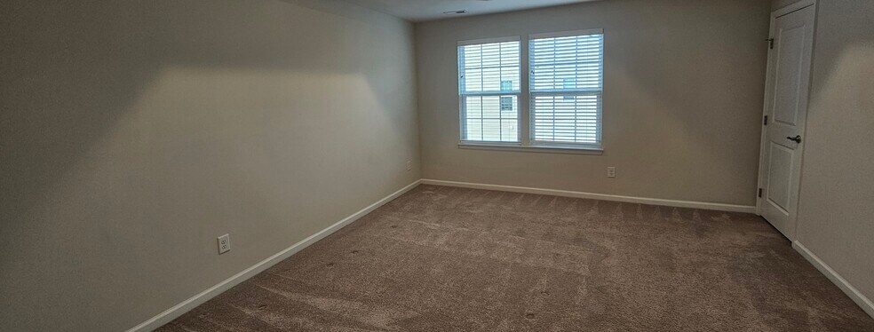 Primary bedroom - 107 Brier Summit Pl