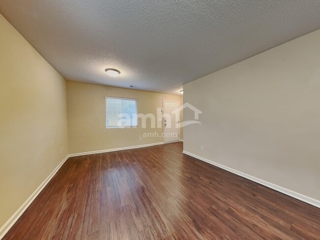 Building Photo - 3345 Wiliton Way