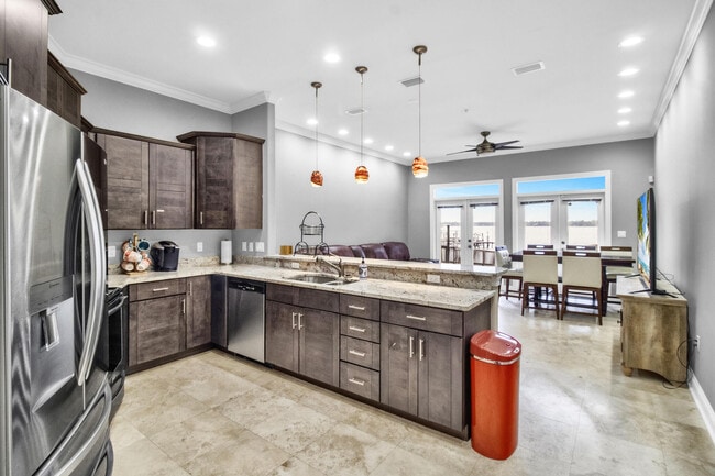 Building Photo - 7280 Jacobs Trail