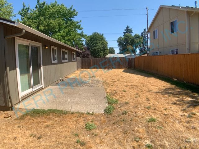 Building Photo - Charming 3-Bed Retreat with 2 Full Baths in Portland's Heart – 1000 Sq Ft of Comfort!