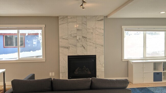 Building Photo - 1661 Choctaw St