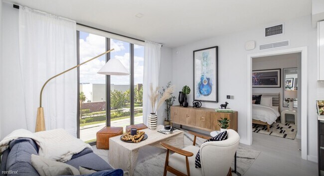 Building Photo - Studio, 1 bath Condo - 299 Bryan Rd BRAND ...