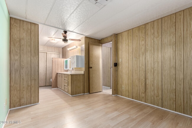 Building Photo - 8421 E Main St