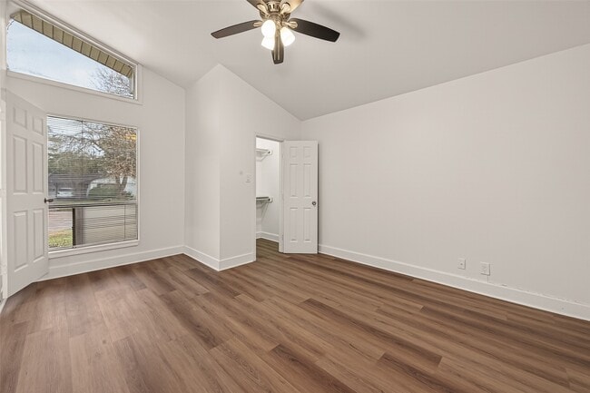 Building Photo - 5503 Jason St