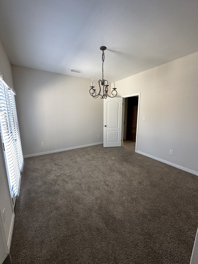 Building Photo - 229 Villa Elegante Dr