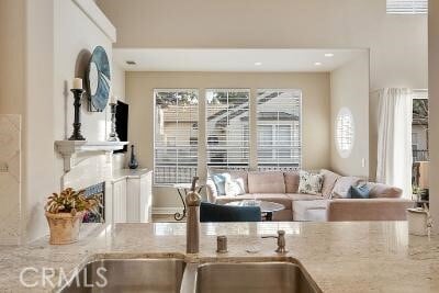 Building Photo - 17 Auvergne