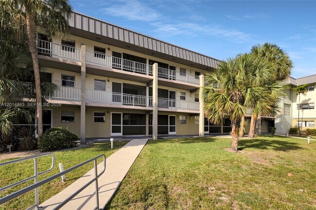 Building Photo - 250 Layne Blvd