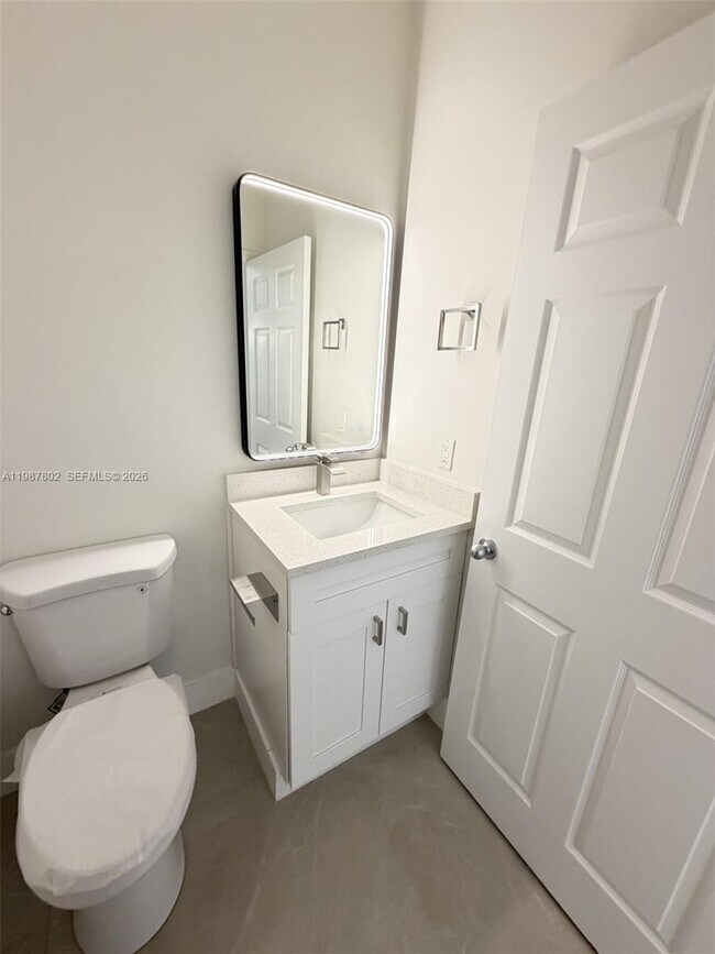 Building Photo - 20951 Vía Oleander