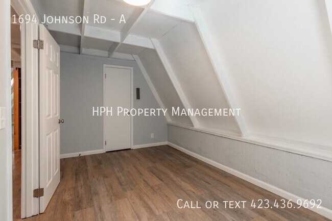 Building Photo - 1694 Johnson Rd