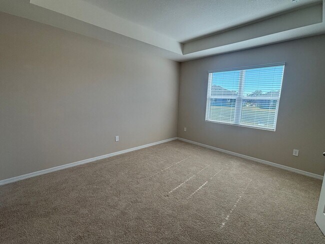 Building Photo - Charming House with tons of Amenities (all...