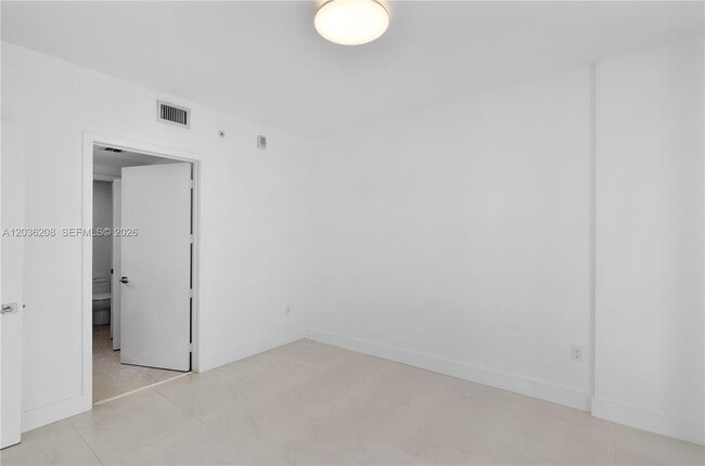 Building Photo - 488 NE 18th St