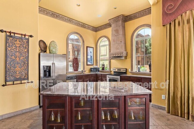 Building Photo - 1920 E Bell Rd