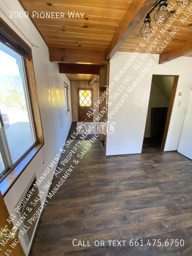 Building Photo - 2000 Pioneer Way