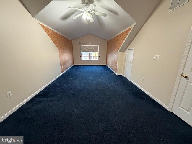 Building Photo - 540 Bridgeport Pl